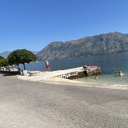 Lux Boka Sea View Apartment Котор Екстериор снимка
