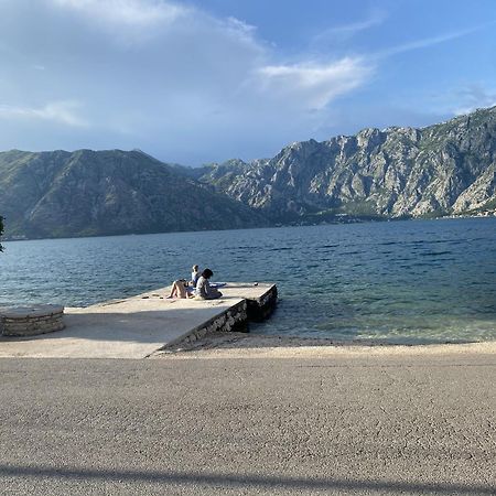 Lux Boka Sea View Apartment Котор Екстериор снимка