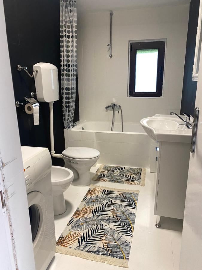 Lux Boka Sea View Apartment Котор Екстериор снимка