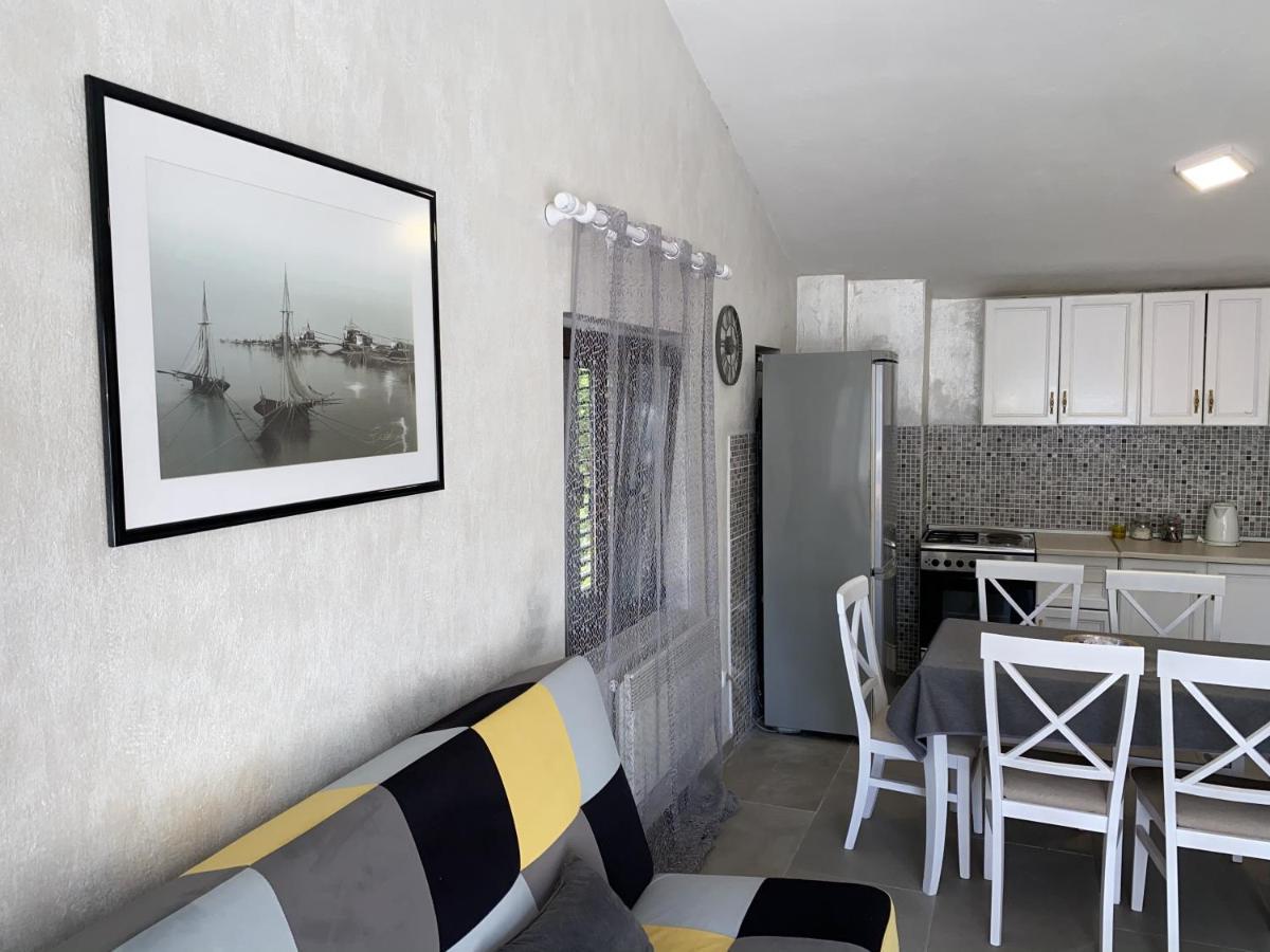 Lux Boka Sea View Apartment Котор Екстериор снимка