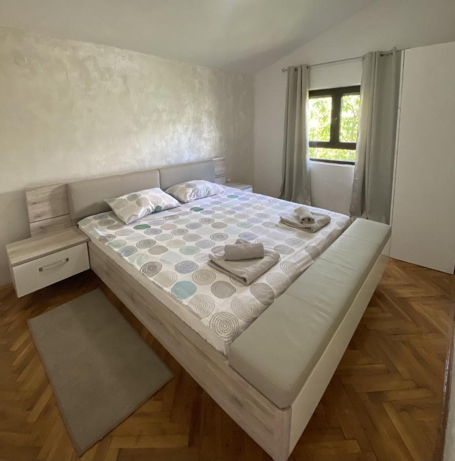 Lux Boka Sea View Apartment Котор Екстериор снимка